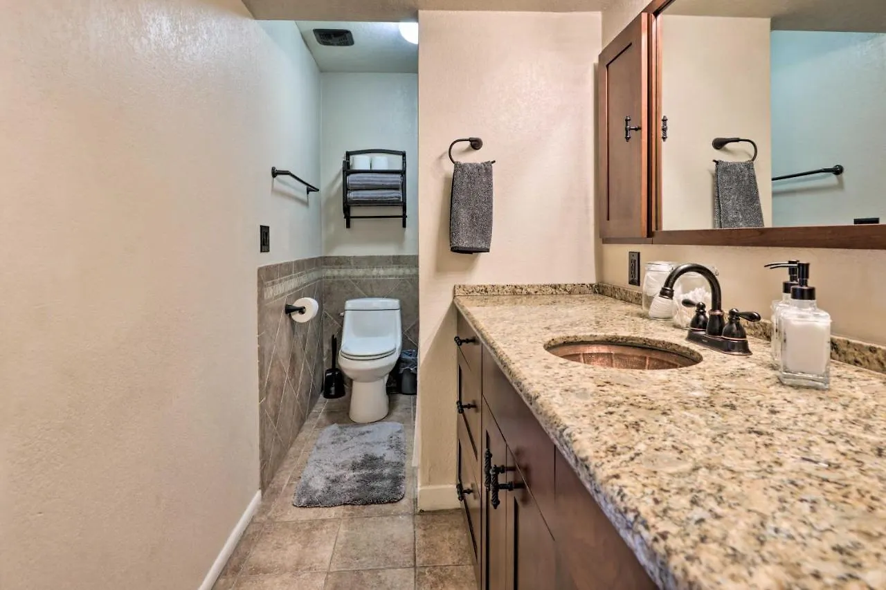 Scottsdale Loft Near Golf Course And Old Town!公寓 0*,